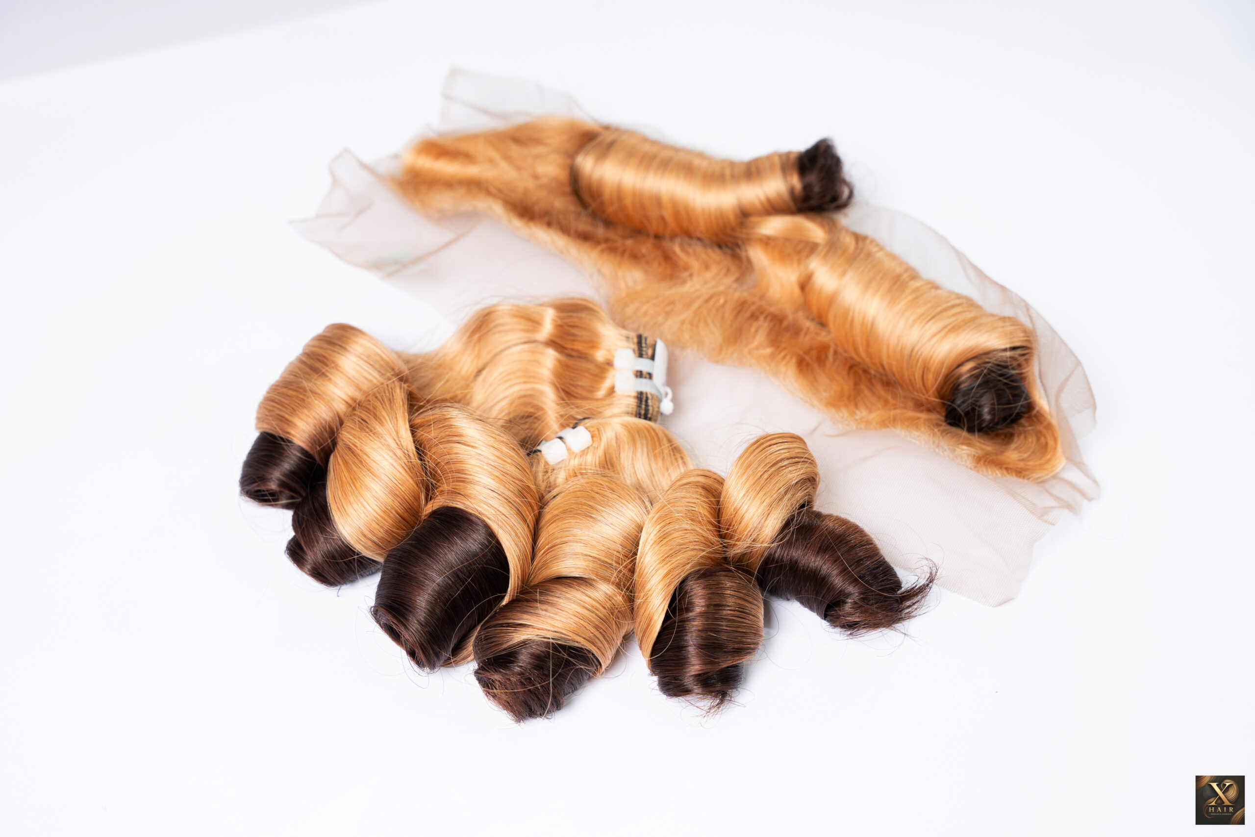 Weft Hair Bouncy Blond Colors
